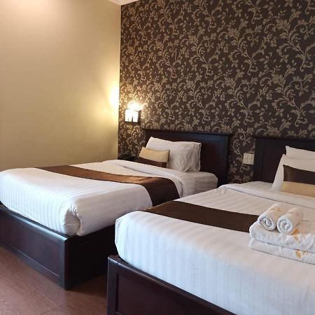 Seasons Riverside Hotel Vientiane Extérieur photo