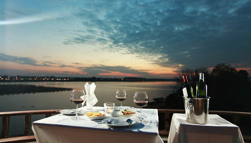 Seasons Riverside Hotel Vientiane Extérieur photo