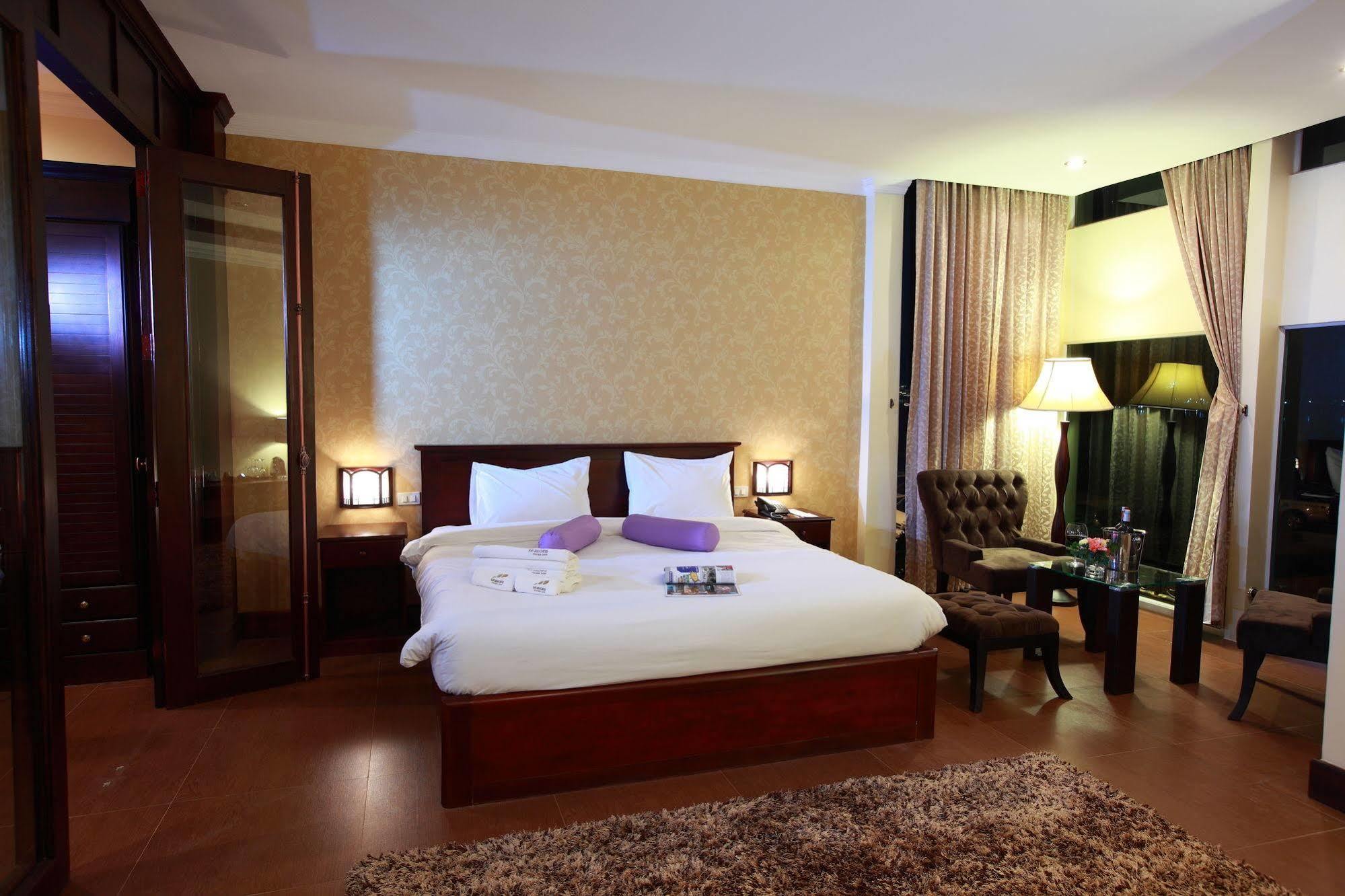 Seasons Riverside Hotel Vientiane Extérieur photo